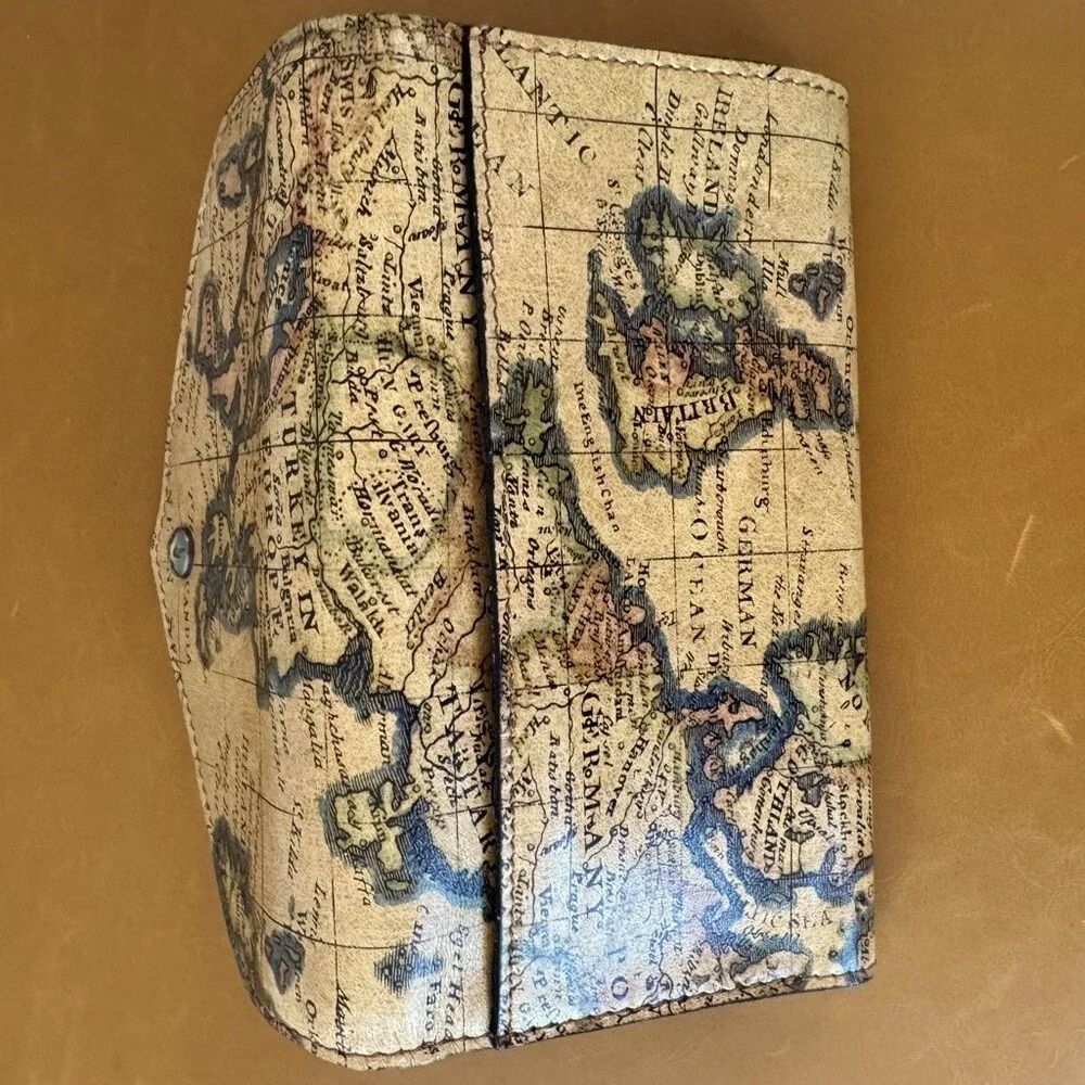 Patricia Nash World Map‎ Wallet Clutch